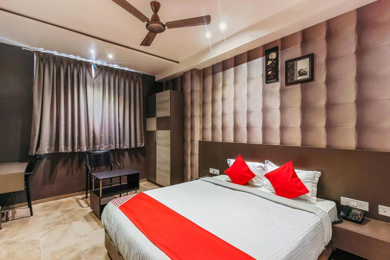 Oyo 26991 Stanza Luxurios Stay Zahirabad Kültér fotó